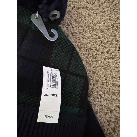 New Old Navy Plaid Hat and Scarf Set Green Blue One Size NWT winter - Picture 4 of 7